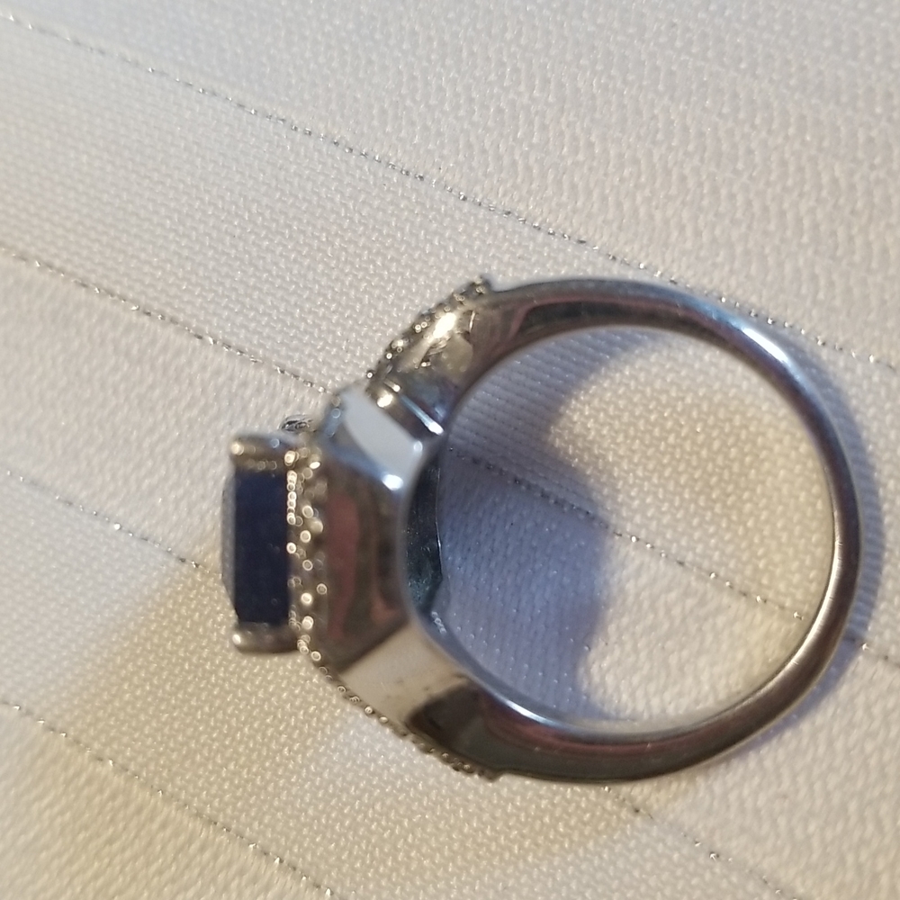 💥SAPPHIRE & WHITE TOPAZ RING Sz 6 8mm x 10mm,  4.57 Carats EUC - Picture 4 of 5